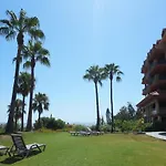 In Altos Del Higueron * Benalmádena