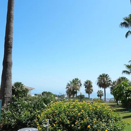 Lägenhet In Altos Del Higueron Benalmádena